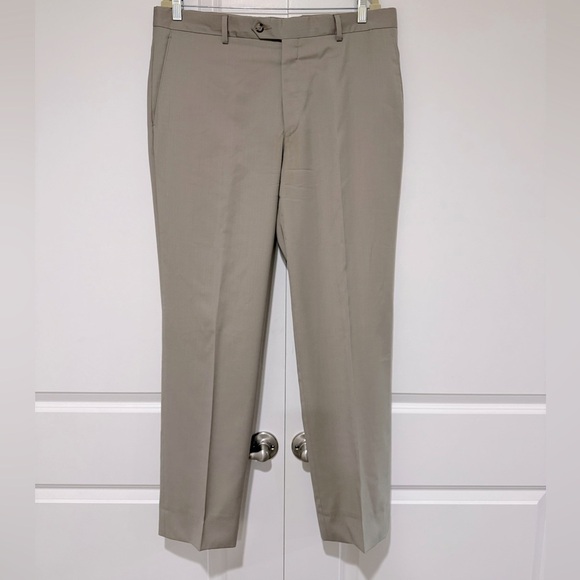 Jos A Bank Wool Traveler Performance Tailored Fit Flat Front Pants 36R like new - Picture 1 of 6